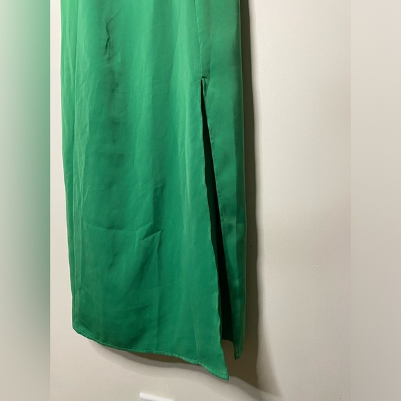 Dynamite green dress - Picture 5 of 5